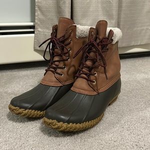 Winter Duck Boots